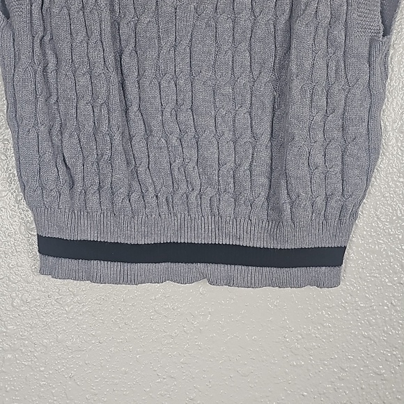 Haute Monde Junior's Small Black/Gray V-Neck Sweater Vest - Picture 2 of 7